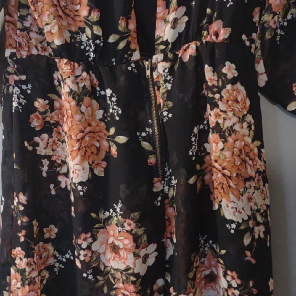 Romper - Picture 5 of 6
